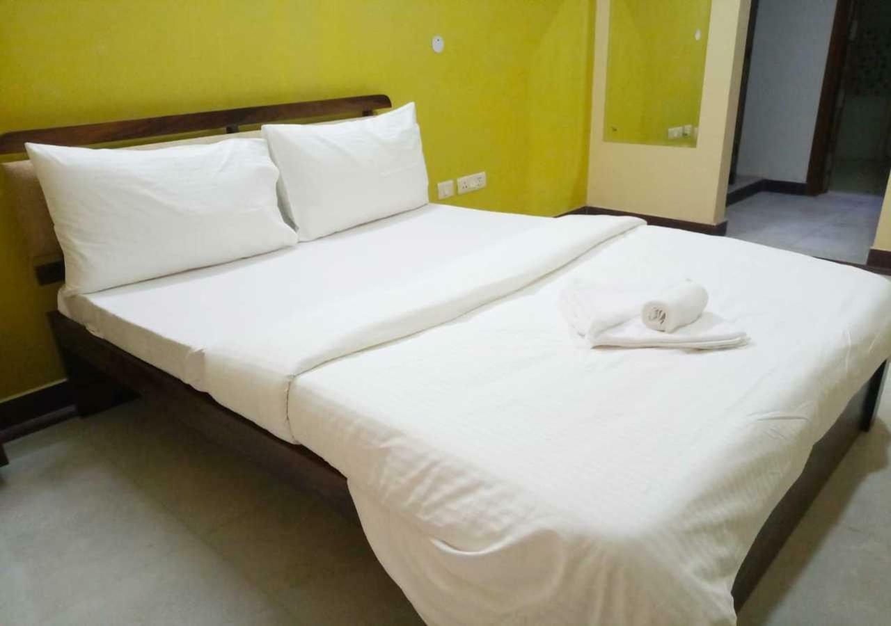 大诺伊达 J P Residency酒店 外观 照片