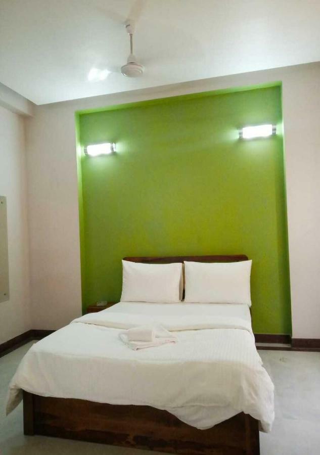 大诺伊达 J P Residency酒店 外观 照片
