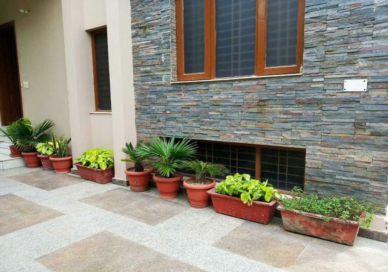 大诺伊达 J P Residency酒店 外观 照片